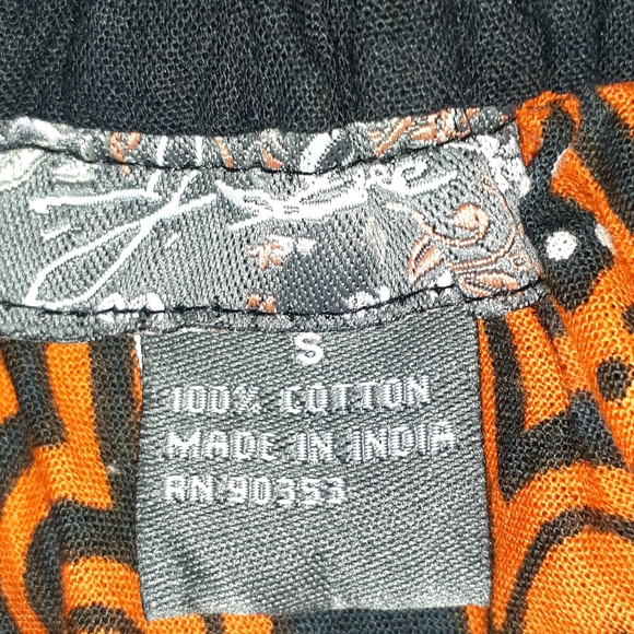 Black Tan White Tribal Print Skirt Size S/M - Picture 4 of 4